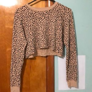 spotted long sleeve crop top